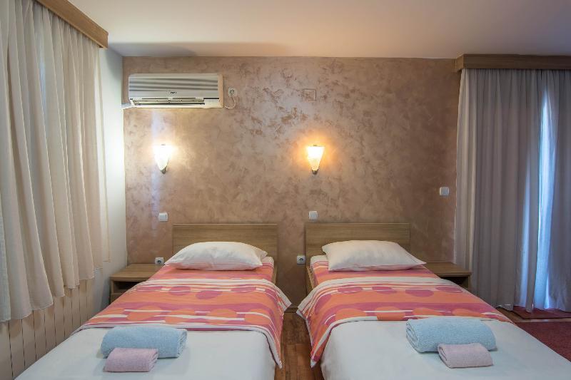 Hotel Ambiente Podgorica Eksteriør bilde